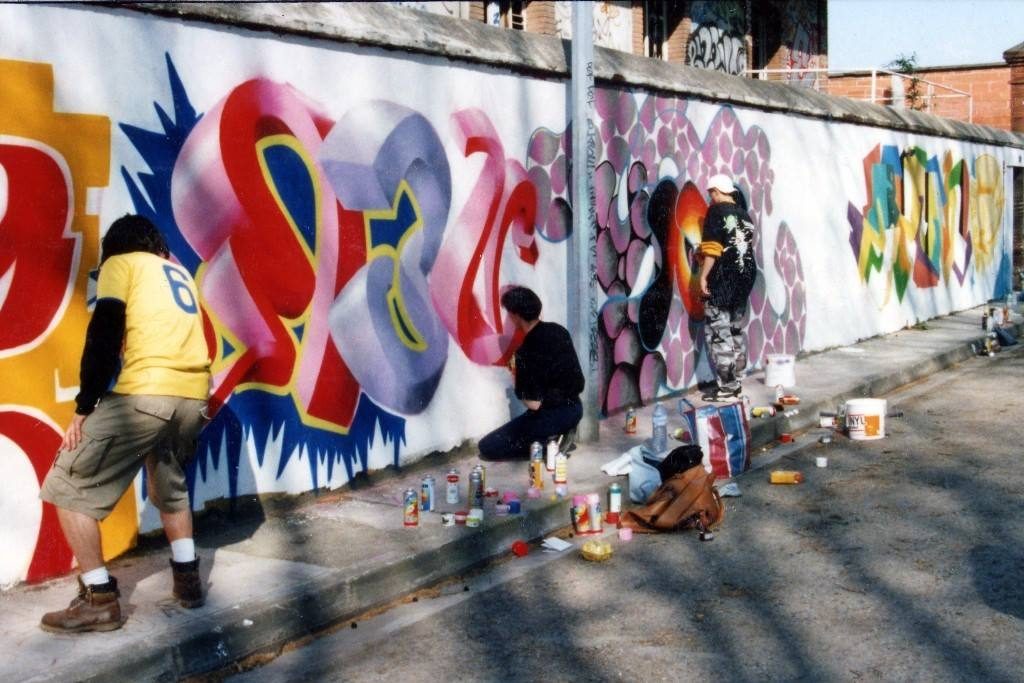 © Truskool (illustration : Olivier Gal. Truskool. Une histoire du graffiti à Toulouse, 2016 : éditions Atlantica)