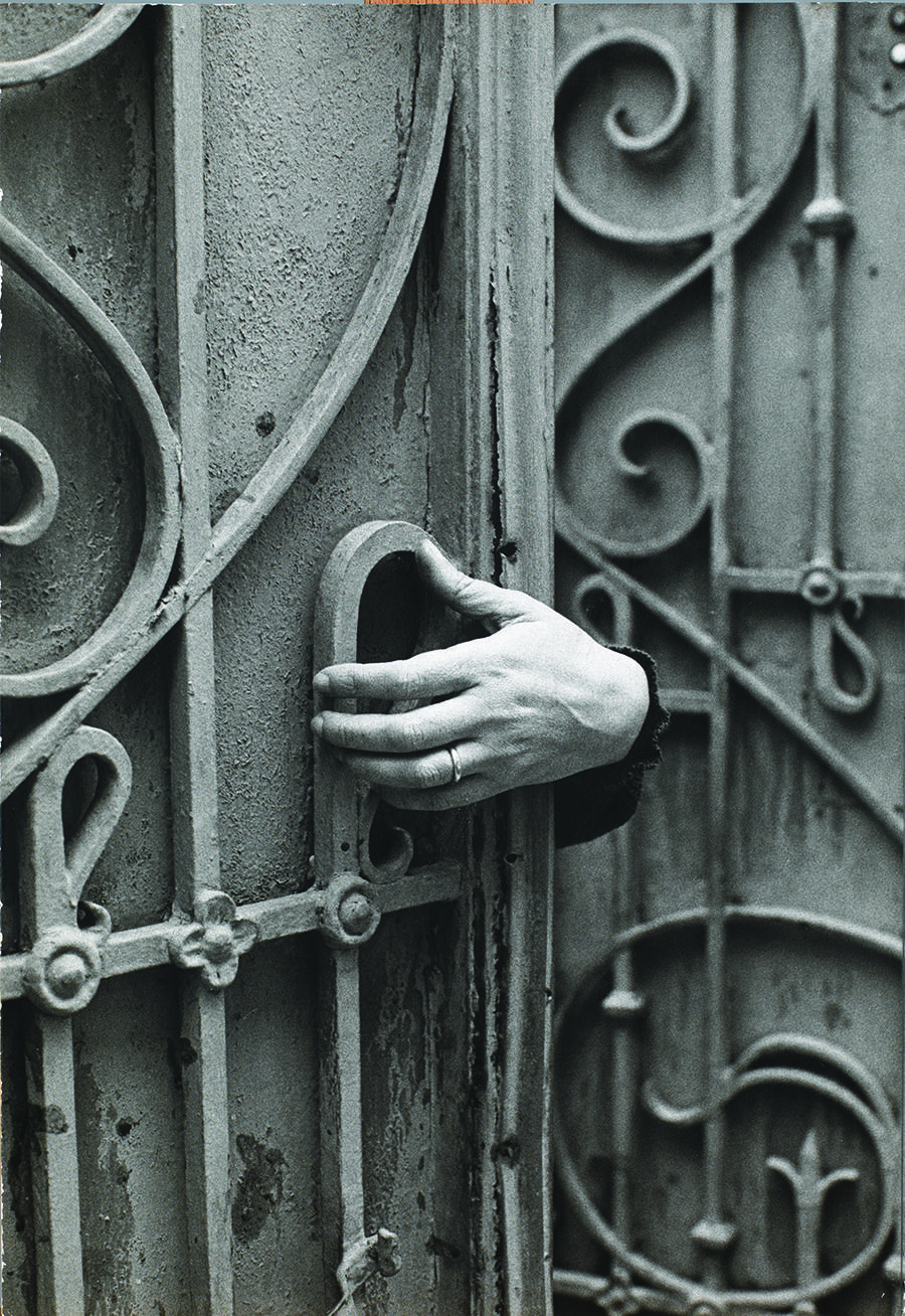 Louise Bourgeois, Spider [Araignée], 1995. Vue de l’exposition (Salon Guillaume Dupré). Bronze, acier. Musée d’Art moderne de la Ville de Paris, don de la société des amis en 1995. © The Easton Foundation/Adagp, Paris 2017. © Monnaie de Paris - Aurélien Mole.