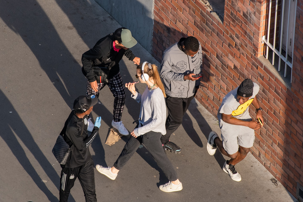 confinement_création_Martin_Argyroglo3_manifesto21