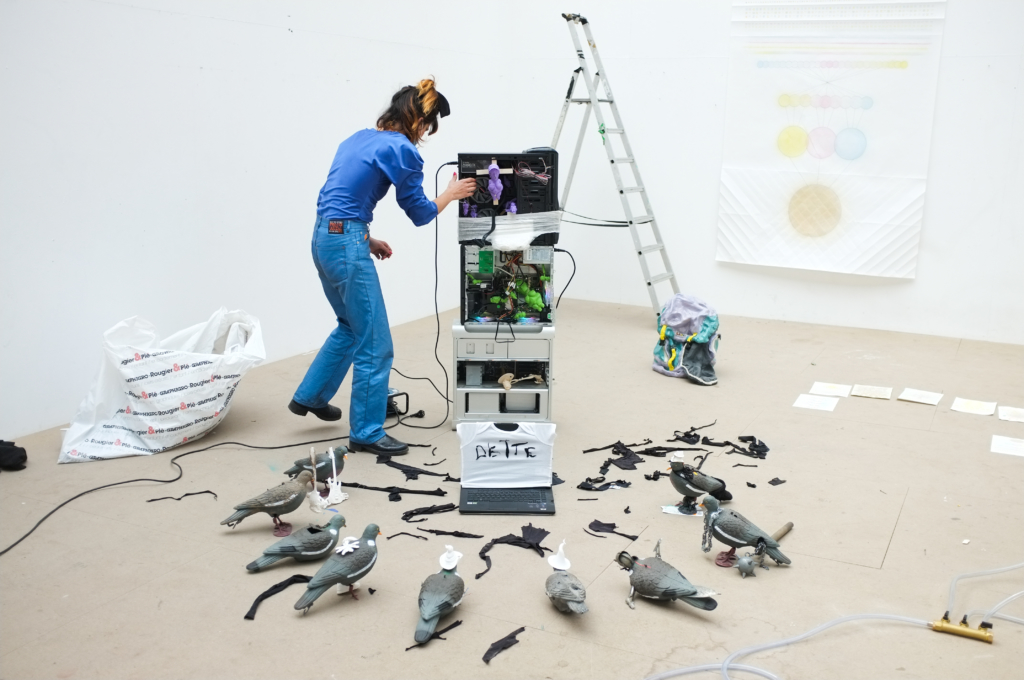 Maïa Lacoustille, Des Gueux, 2020. Vue d_accrochage Champs Magnétiques © Louis Lallier 4, manifesto 21